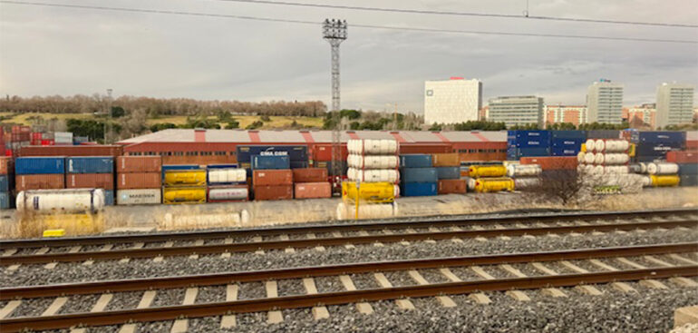 terminal transporte mercancía